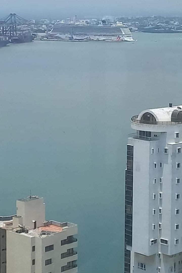 Apartamento Bocagrande -vista Al Mar, Bahía Y Ciudad Antigua - 3 Balcones Cartagena