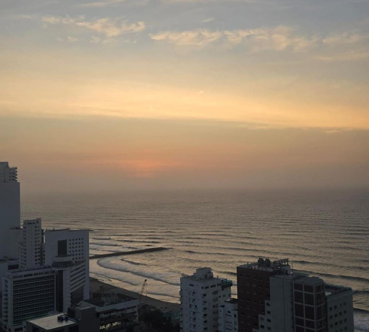 Apartamento Bocagrande -vista Al Mar, Bahía Y Ciudad Antigua - 3 Balcones